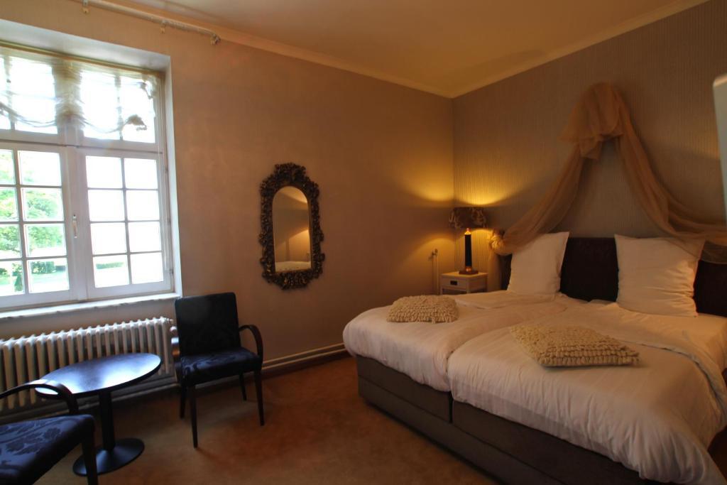 Kasteel Pietersheim Maastricht - Lanaken Quarto foto